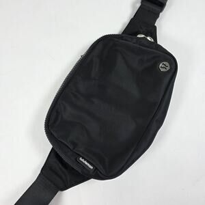 Lululemon Everywhere Belt Bag – Black 1L Crossbody Fanny Waist Pack